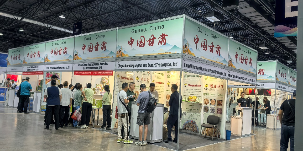 隴星“黑科技”閃耀中哈國(guó)際展，引領(lǐng)中亞采暖新潮流！